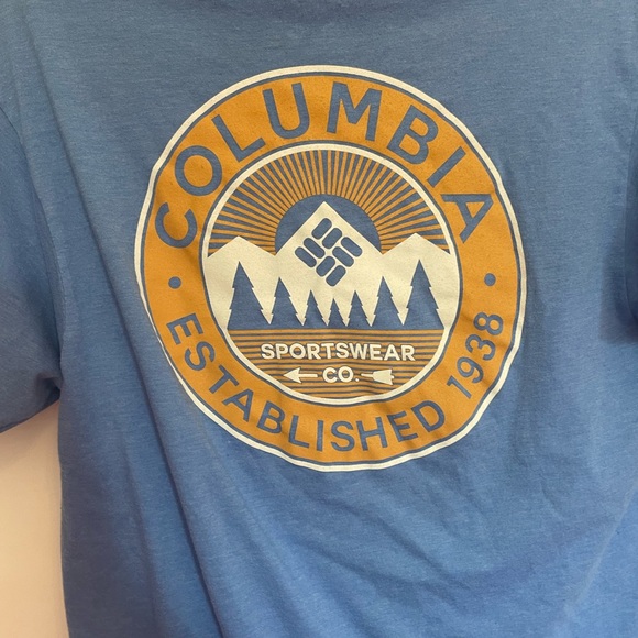 blue columbia tee shirt; in outstanding condition - Picture 2 of 3